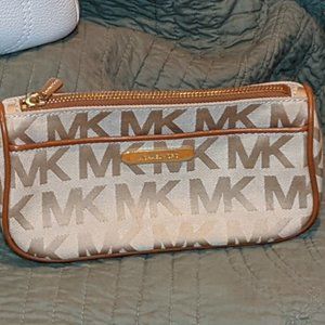 Michael Kors - Makeup Bag